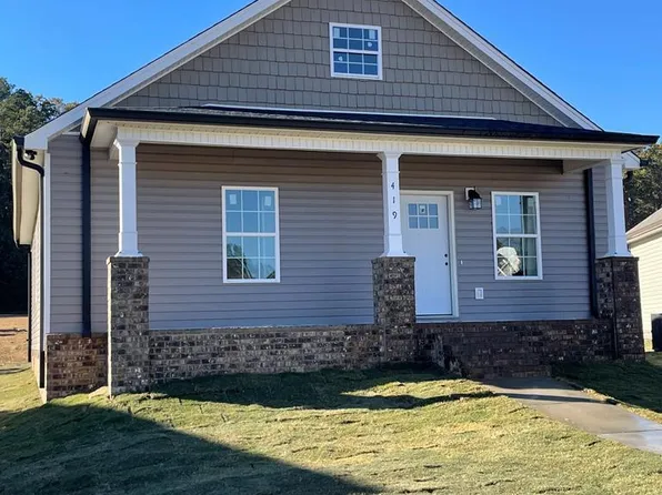 419 Coahulla Creek Dr, Dalton, GA 30721