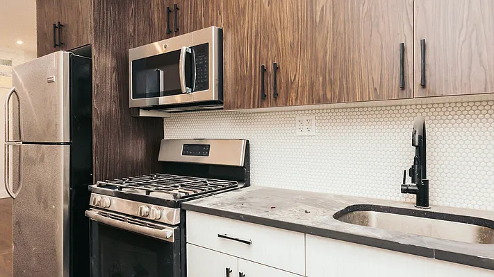 Rented by Nooklyn NYC LLC | media 34