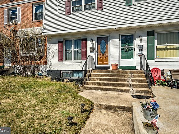 2nd image of 1607 Coleman St