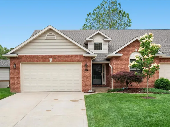 1934 Hawksbill Dr, Belleville, IL 62223