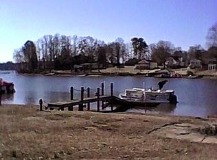 18 Coastline Dr, Inman, SC 29349