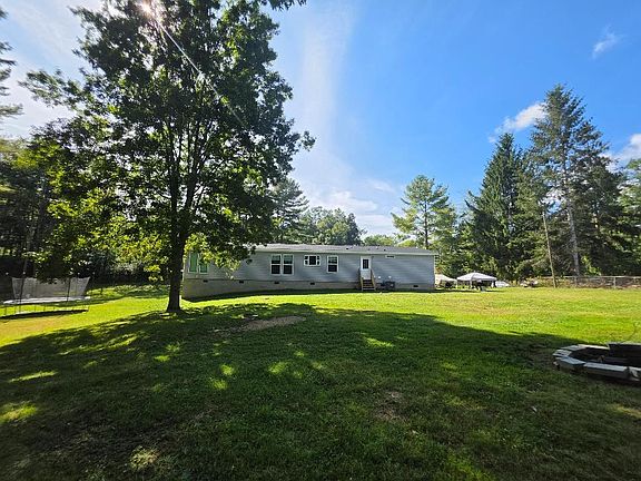 4th image of 322 Pinewood Dr