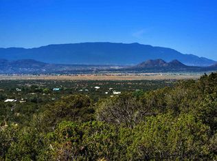 12 Trails End Ct, Santa Fe, NM 87508