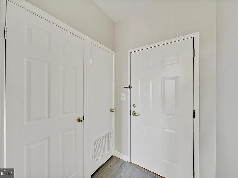 2400 Clarendon Blvd #Penthouse 12 — Photo 23