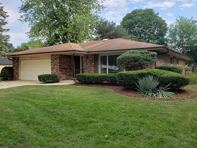 1809 E Maya Ln, Mount Prospect, IL, 60056