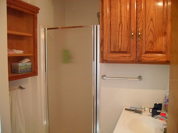 4th image of 1803 Eisenhower Dr