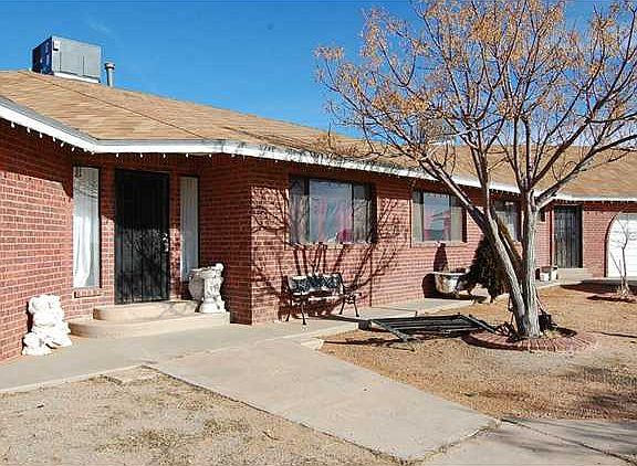 3rd image of 4940 Indian Wells Dr