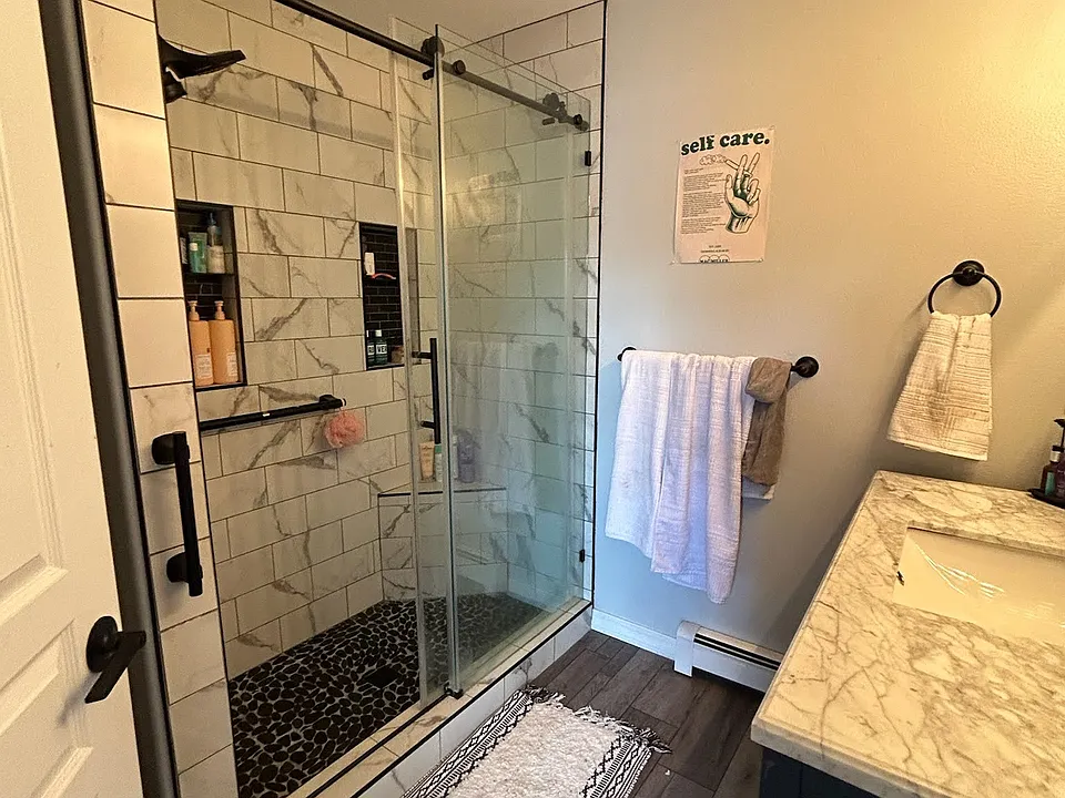 3411 Laredo Dr #1
