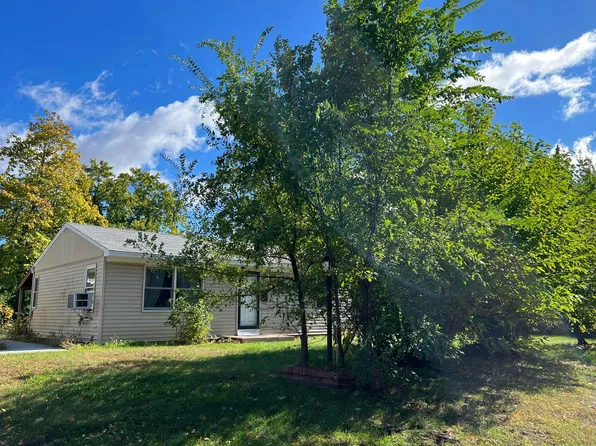 8815 Emerson Ave S, Bloomington, MN 55420