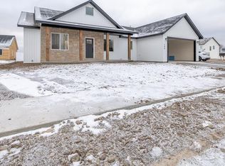 286 Camas St, Sugar City, ID 83448