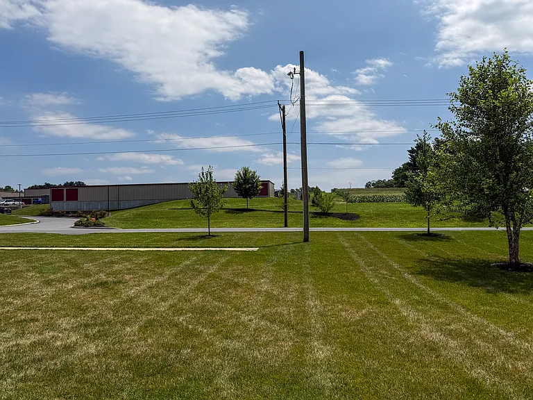 37 Southside Dr — Photo 23