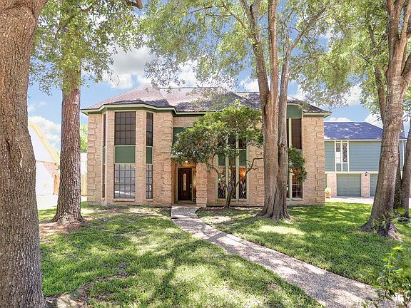 2nd image of 17306 Jackson Pines Dr