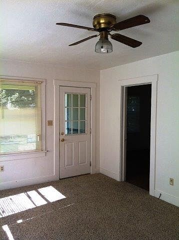 2nd image of 724 Jackson St