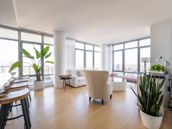 1 Northside Piers image 1 of 25