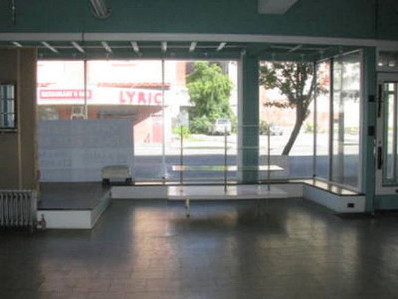 3rd image of 36 W Centre St