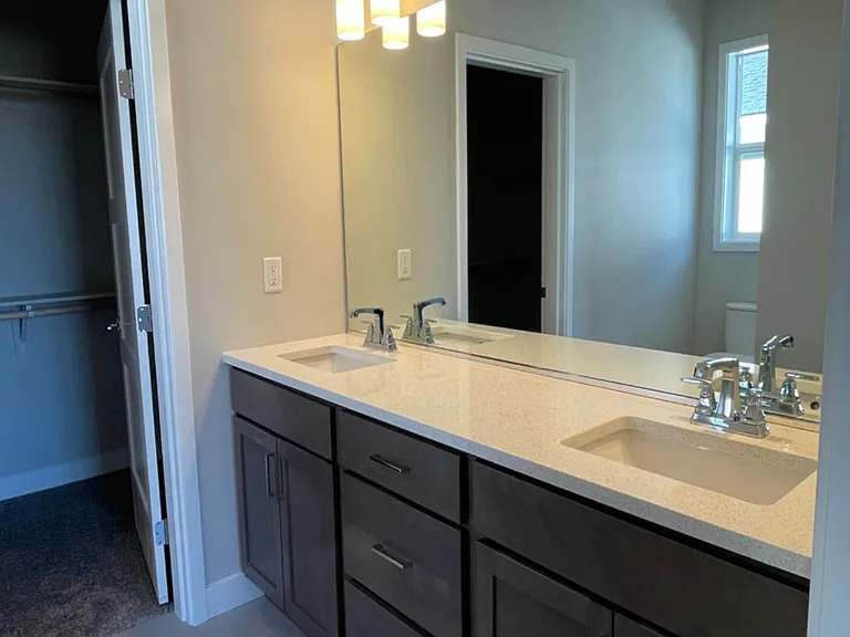 4658 Village View St — Photo 17