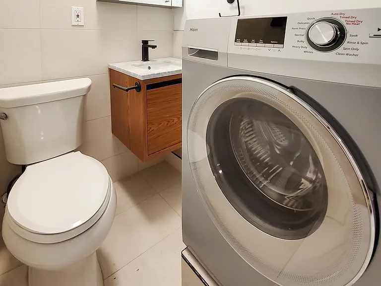 750 Washington Ave #1LF — Photo 8
