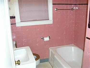 5th image of 143 E Philadelphia Ave