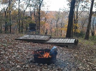 40 Pyramid Ln, Eureka Springs, AR 72631