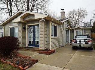 941 Windermere Dr, Willoughby, OH 44094