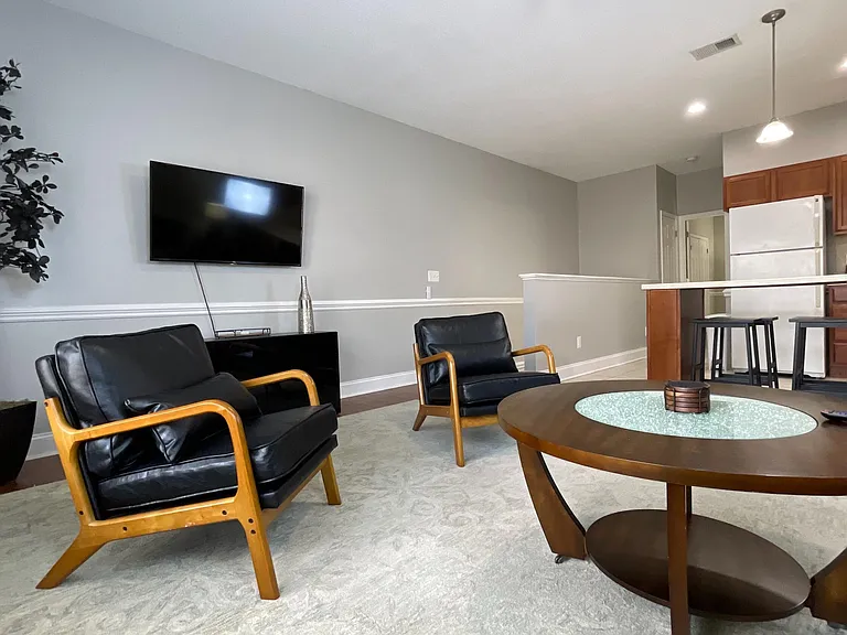 169 E Grand Ave #101 — Photo 18