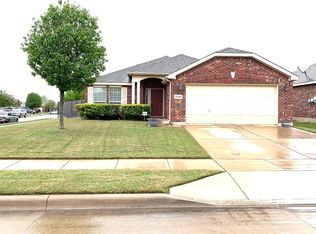 6360 Stone Lake Ct, Fort Worth, TX 76179