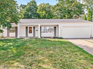 1540 Renfrew Dr, South Bend, IN 46614