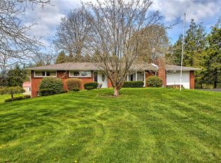 204 Bashforth Dr, Jeannette, PA 15644