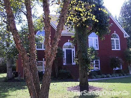 2nd image of 703 Palisade Dr