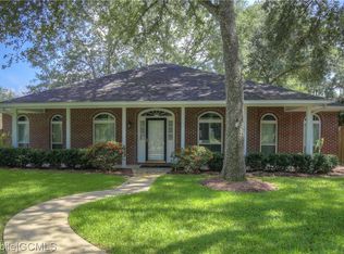 2108 Victoria Dr, Daphne, AL 36526
