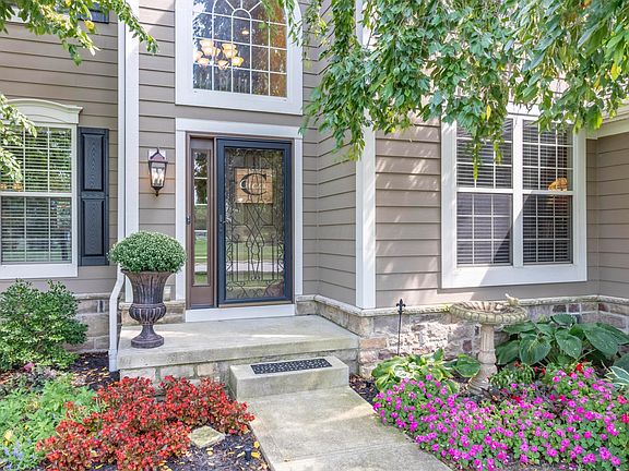 3rd image of 6862 Sagestone Dr