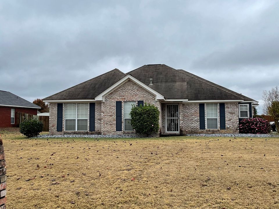 1st image of 102 Strodes Creek Cir