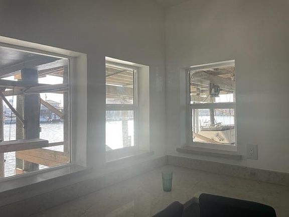 2nd image of 1000 N Yturria St #4