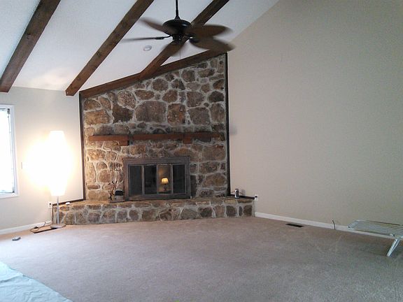 3rd image of 718 McGwier Cir