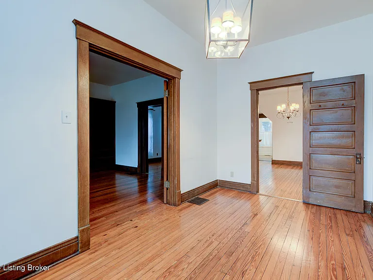 115 N Birchwood Ave — Photo 5