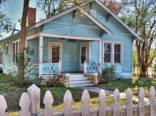 101 1st St, Center Point, TX 78010