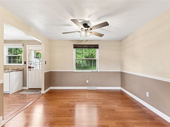 5th image of 100 Kathy Dr