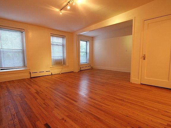 4th image of 141 W 15th St APT 3