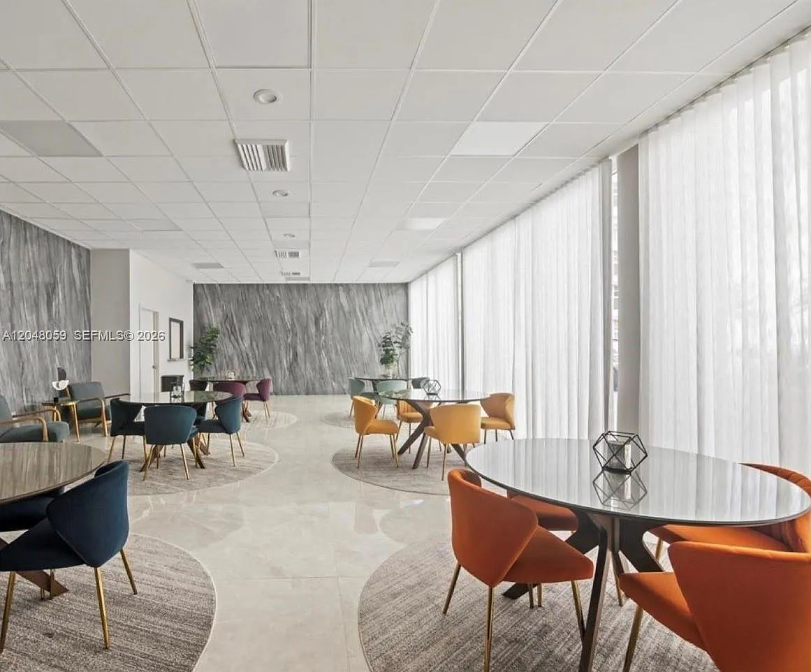 Parker Tower Condo — Photo 4