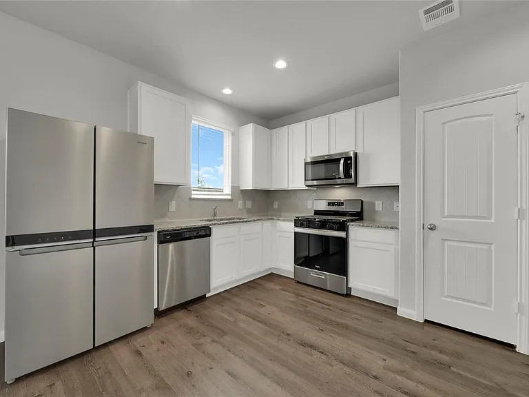 2542 Steelhead Dr — Photo 6