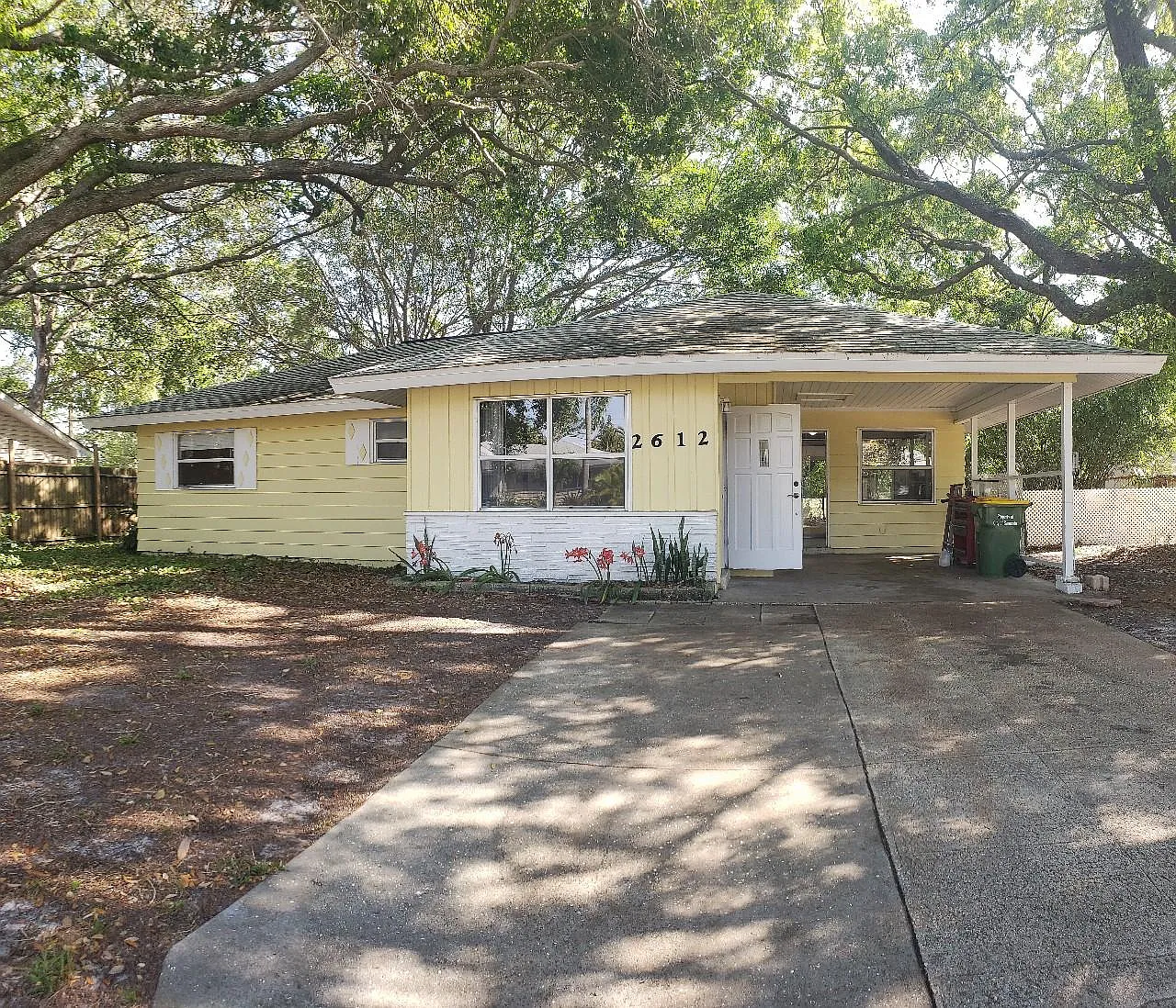 2 bed, 975 sqft, $2,100 — Photo 1