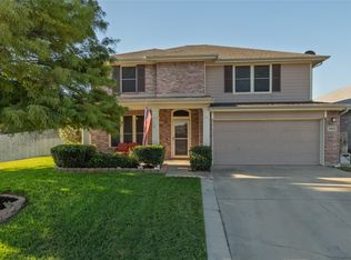 9801 Rimstone Dr, Fort Worth, TX 76108