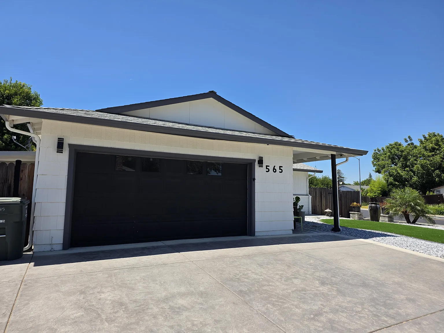 4 bed, 1619 sqft, $3,300 — Photo 1