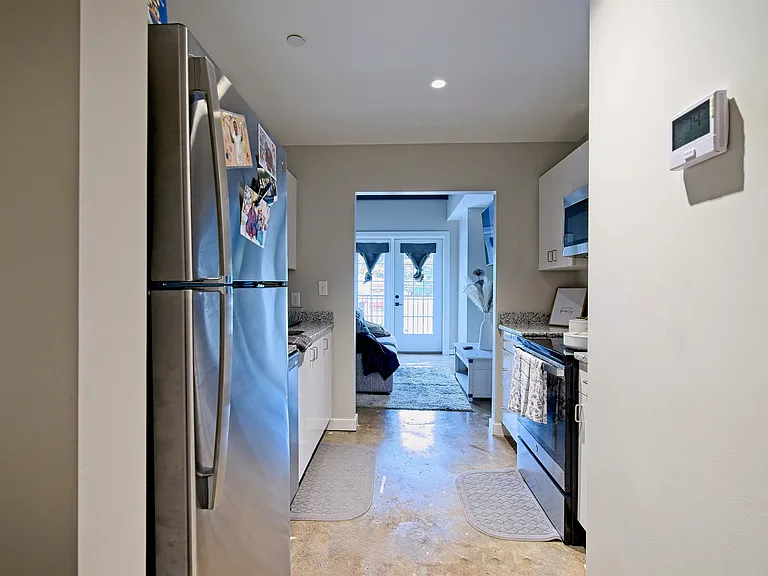 3637 Park Ave #205 — Photo 4