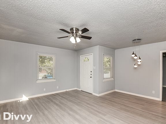 4th image of 501 Overhill Dr
