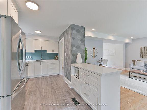 4th image of 29 Topham Rd