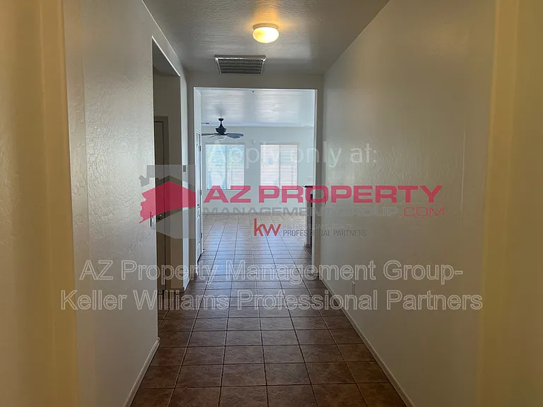 12653 W Duane Ln — Photo 2