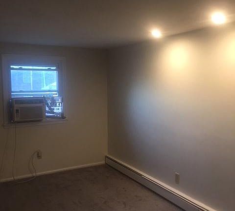2nd image of 36 Birch Dr #Up
