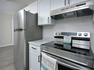 3026 Sherrill Ave #E, Jamestown, NC 27282