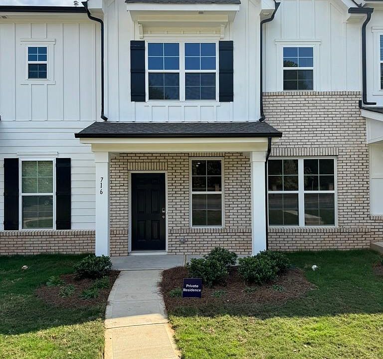 1st image of 716 Herlong Ave